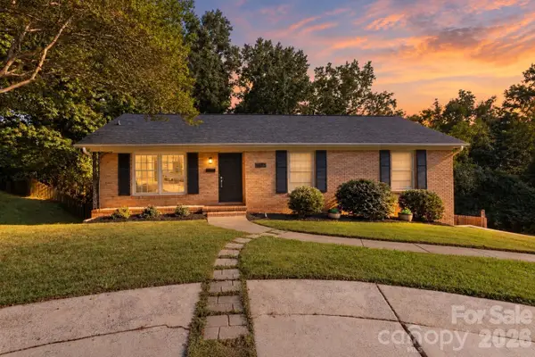 6623 Brookcrest Drive, Charlotte, NC 28210