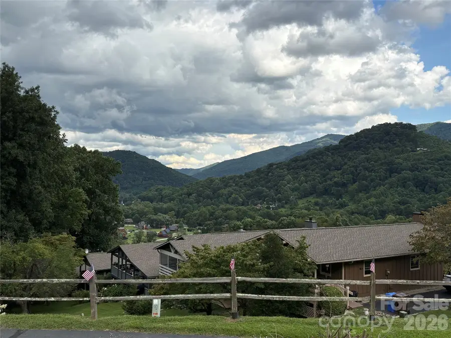 33 Flint Lane, Maggie Valley, NC 28751 - #2