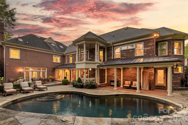 5411 Mirabell Road, Charlotte, NC 28226