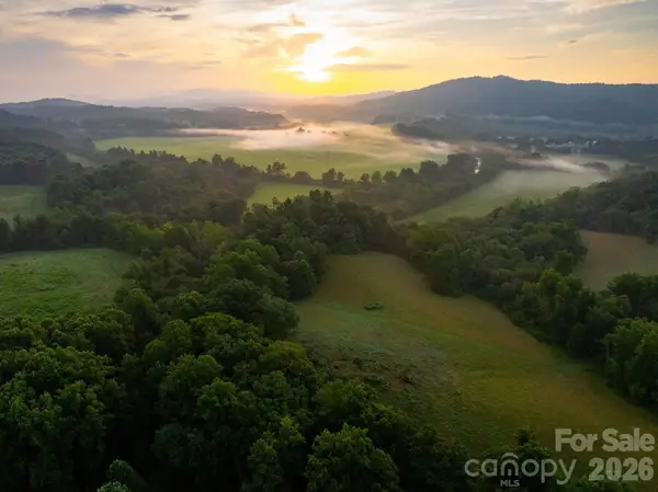 185 Mckinney Road, Etowah, NC 28729