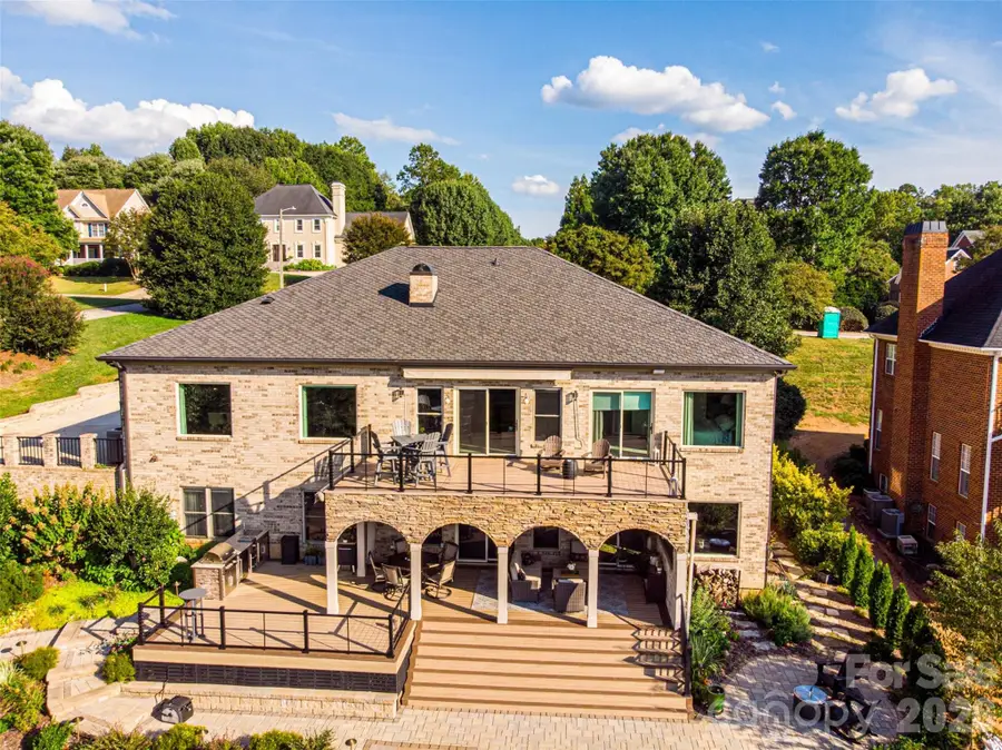 631 46th Avenue Drive Ne, Hickory, NC 28601 - #2