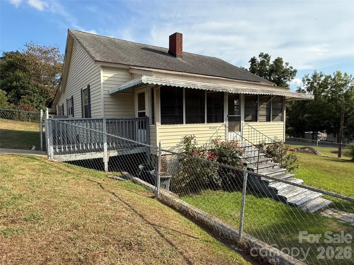 17 Hill Street, Great Falls, SC 29055 - #1