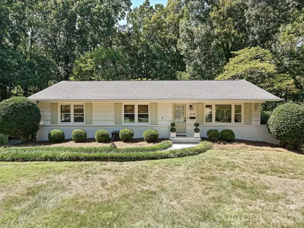 6246 Candlewood Drive, Charlotte, NC 28210