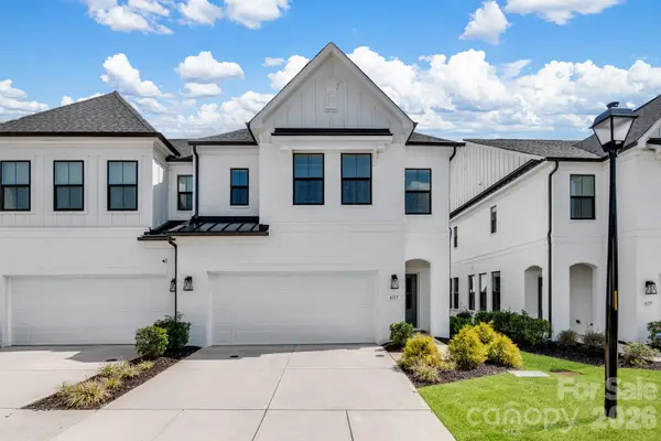 6113 Mariemont Circle, Charlotte, NC 28226