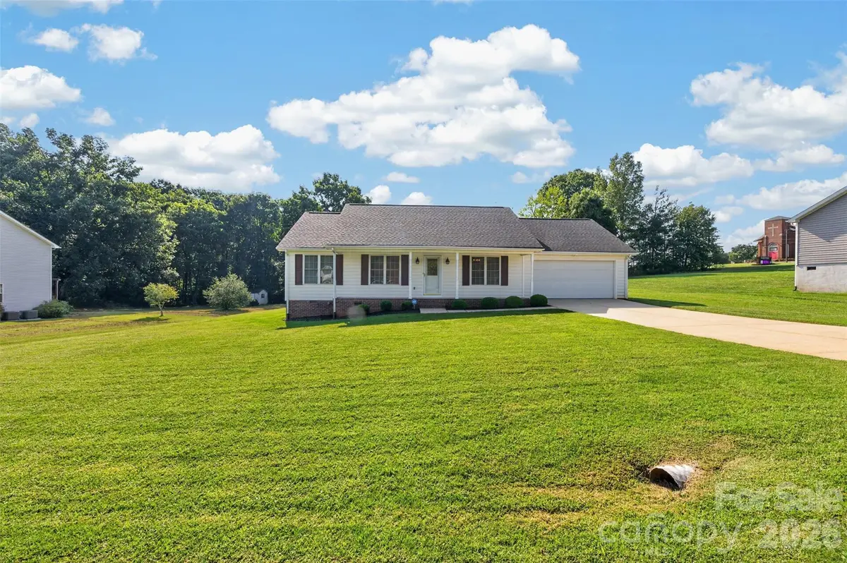 4405 Claralee Lane, Hickory, NC 28602 - #1