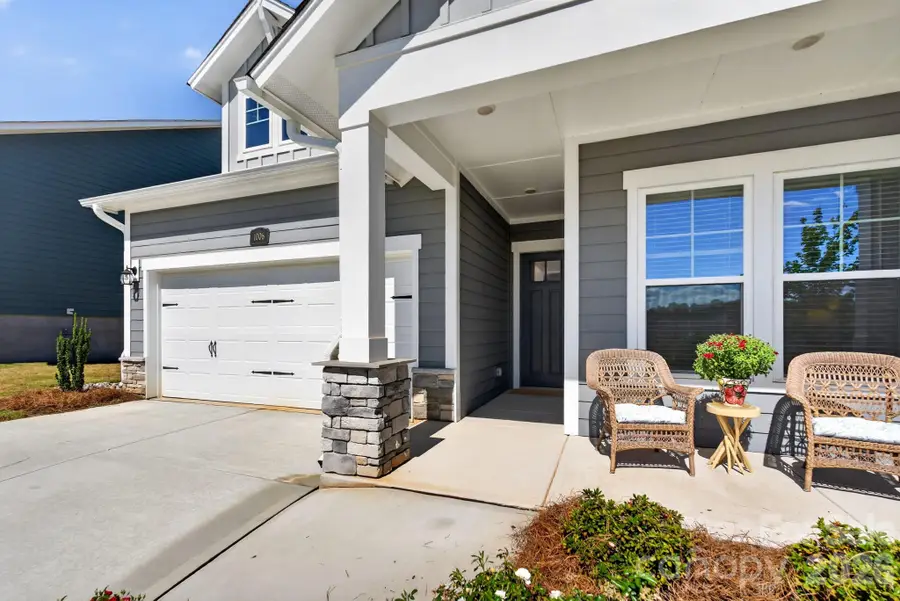 1006 Lowland Way, Waxhaw, NC 28173 - #2