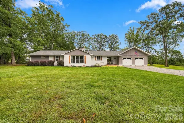 118 Chestnut Oak Road, Union Grove, NC 28689