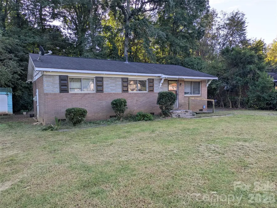9226 Feldbank Drive, Charlotte, NC 28216 - #2