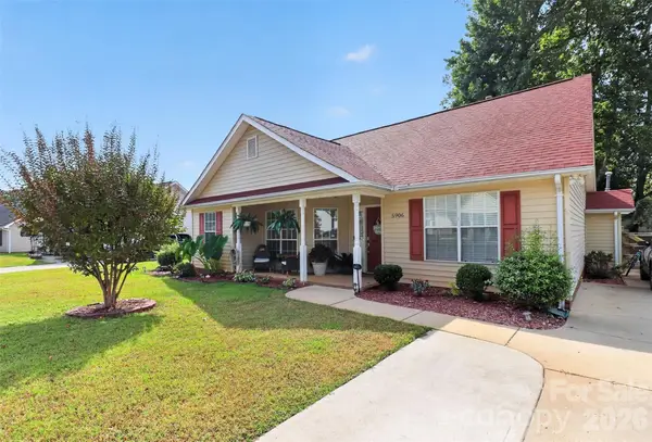 5906 Country Walk Drive, Charlotte, NC 28212