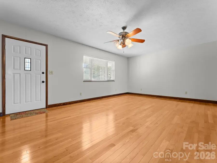 106 Mohican Trail, East Flat Rock, NC 28726 - #2