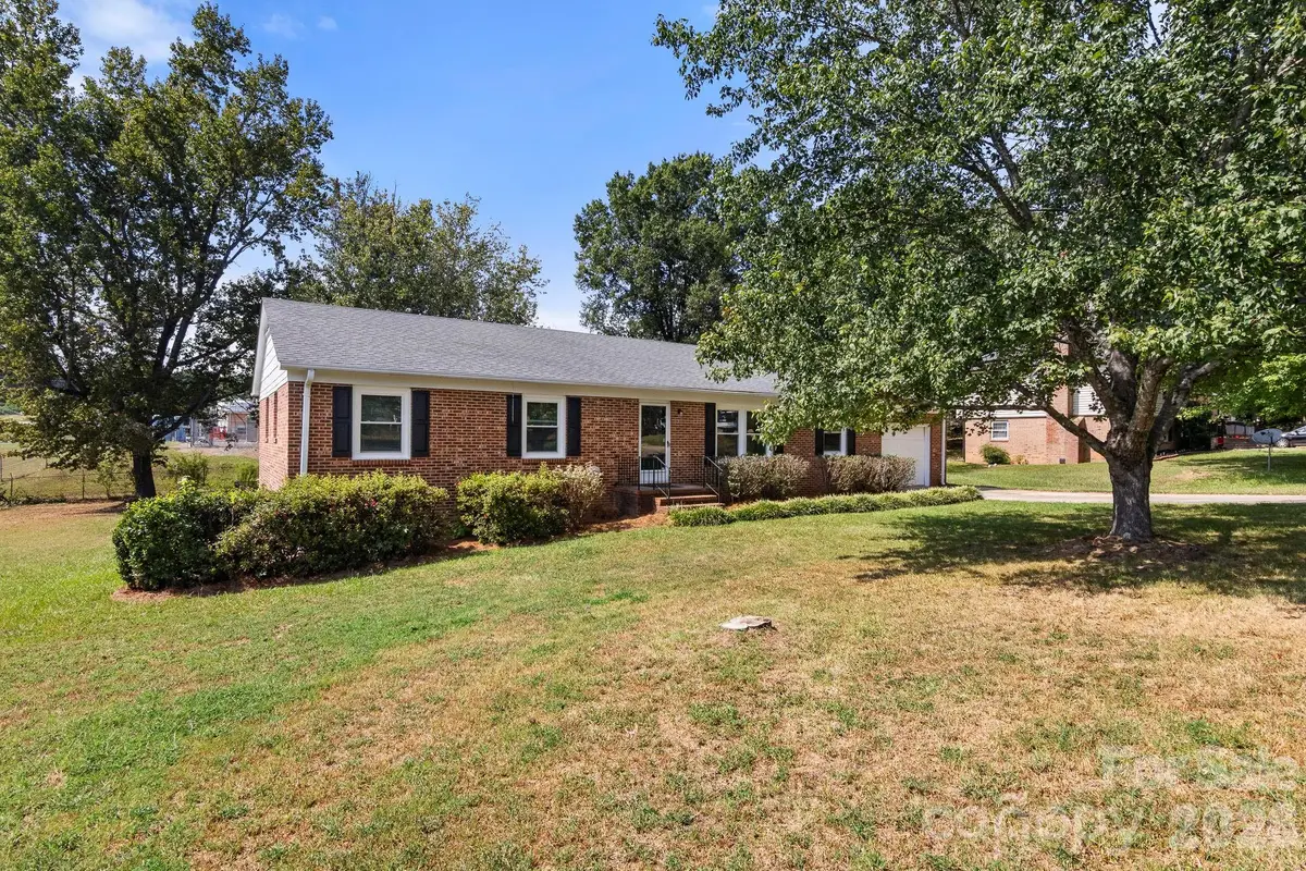 1005 Ramblewood Lane, Gastonia, NC 28056 - #1