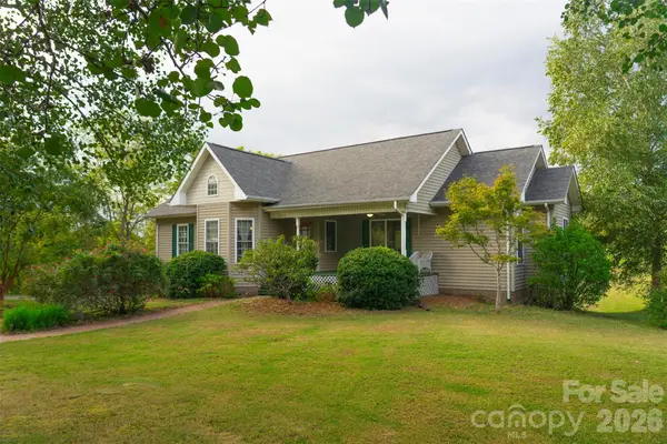 155 4th Avenue Ne, Catawba, NC 28609