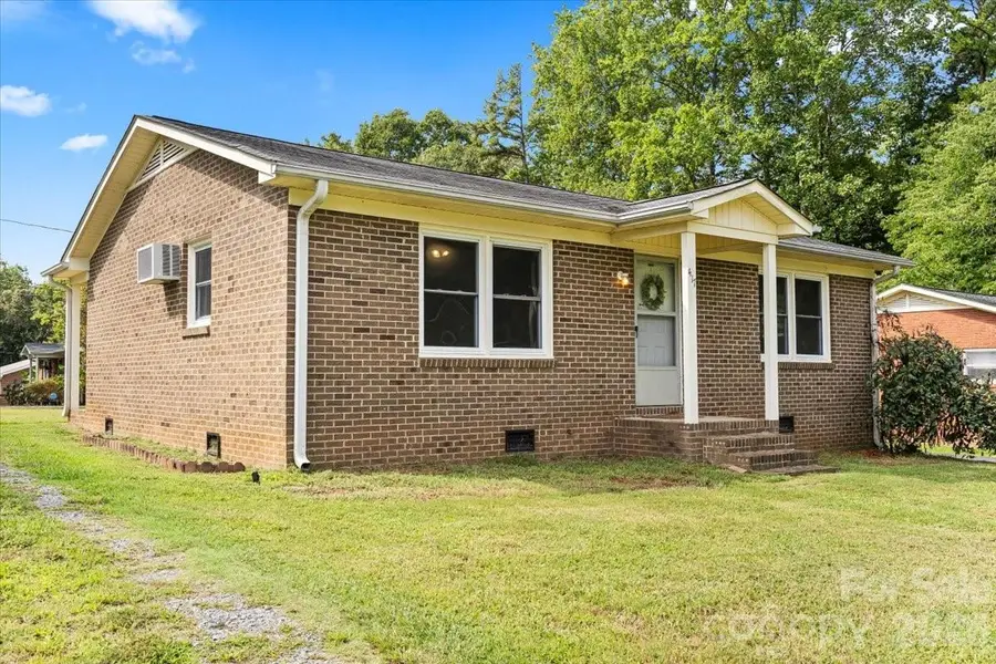 417 W Buckoak Street, Stanley, NC 28164 - #2