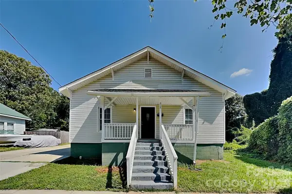 318 Bruce Avenue, Mooresville, NC 28115