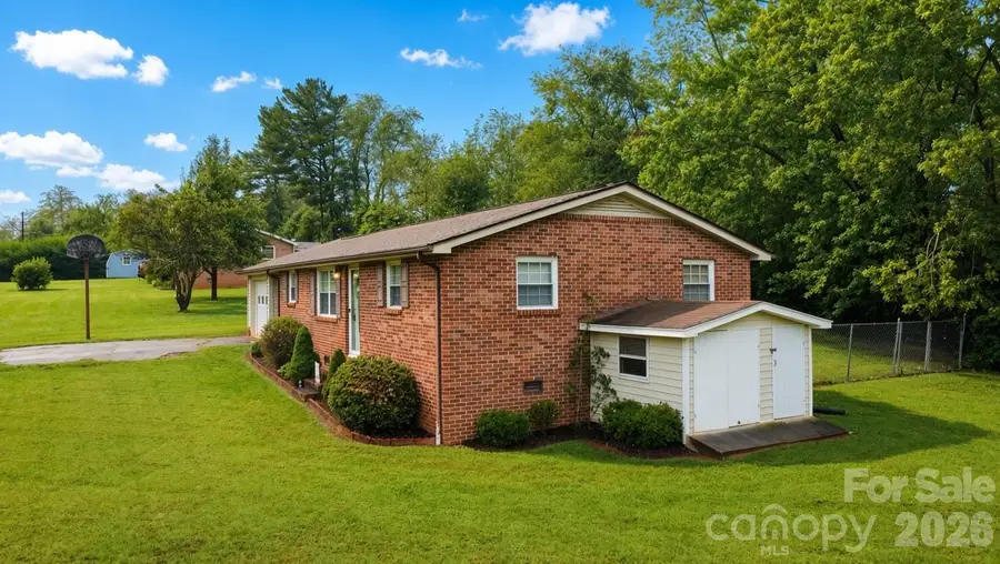 129 Automotive Lane, Hickory, NC 28601 - #3