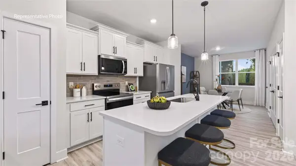 505 Annagh Drive, Charlotte, NC 28217