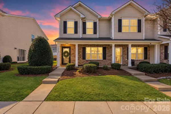 10563 Stoneacre Court, Pineville, NC 28134