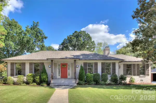 1230 Redcoat Drive, Charlotte, NC 28211