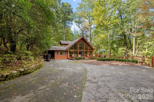 239 Cheulah Road, Brevard, NC 28712