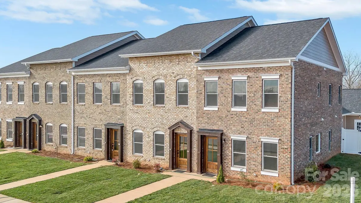 2111 24th Street Lane Se, Hickory, NC 28602 - #1