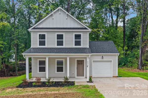 600 W Lewis Street, Dallas, NC 28034