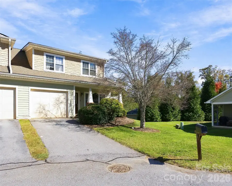 64 Fox Briar Drive, Fletcher, NC 28732 - #2