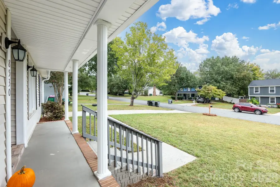 8530 Glenway Court, Charlotte, NC 28226 - #2