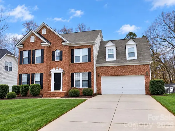 13615 Edgetree Drive, Pineville, NC 28134
