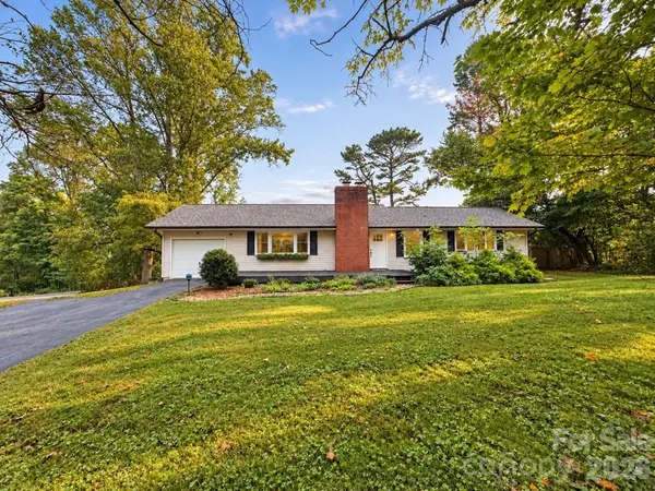 126 Stradley Mountain Road, Asheville, NC 28806