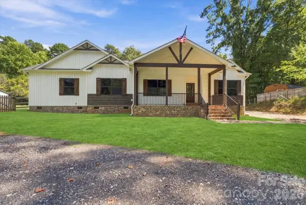 2481 Shelton Avenue, Statesville, NC 28677