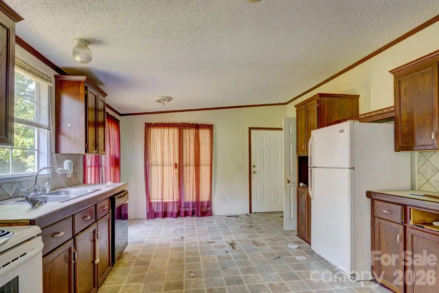 1233 Forest Ridge Drive, Bessemer City, NC 28016 - #3