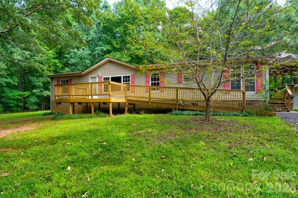 1290 Forest Ridge Drive, Bessemer City, NC 28016