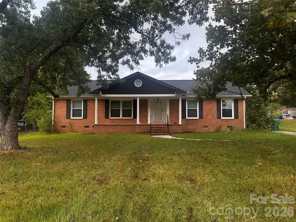3105 Woodview Drive, High Point, NC 27265