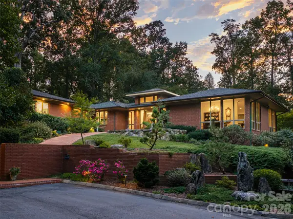 57 Stuyvesant Road, Asheville, NC 28803