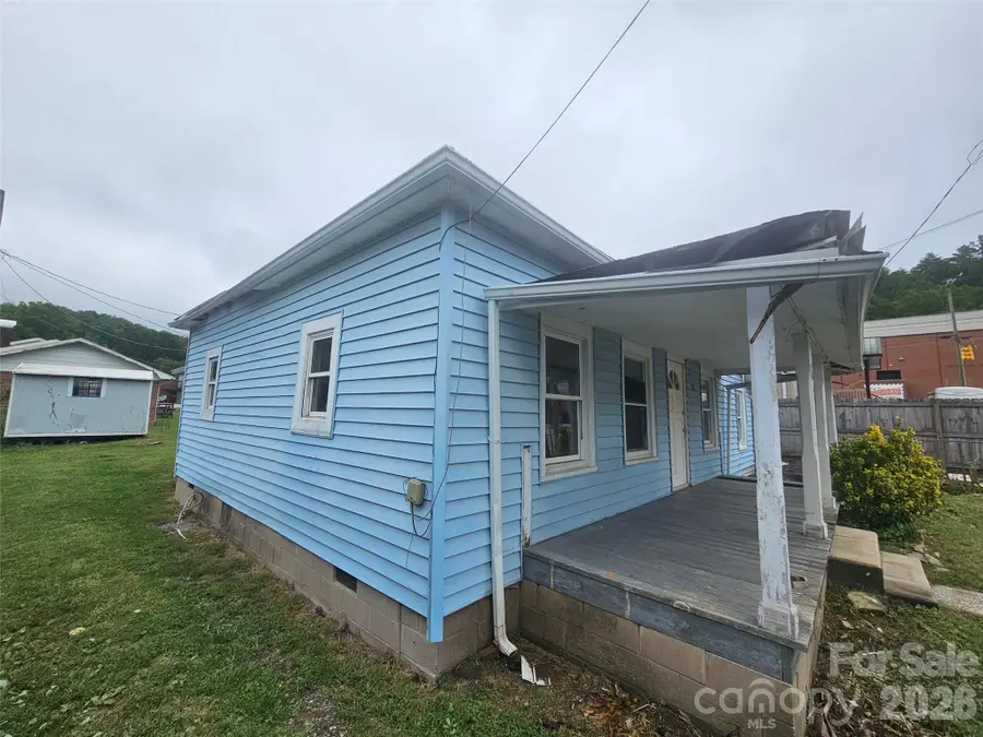 28 Chestnut Street, Rosman, NC 28772 - #2