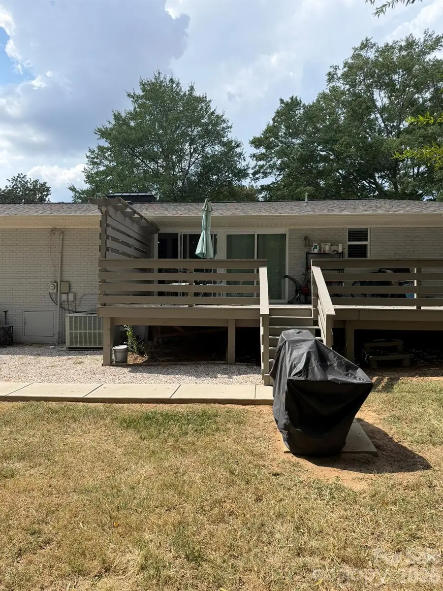 1405 Lakeview Drive, Pineville, NC 28134 - #2
