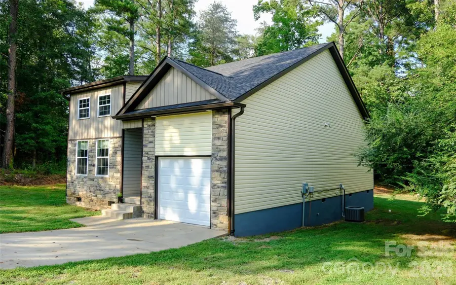 524 Asbury Drive, Landrum, SC 29356 - #2