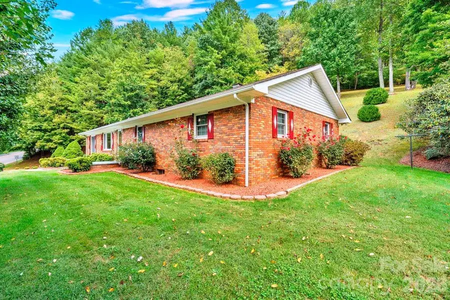 6762 Us Highway 421 Highway N, Vilas, NC 28692 - #3