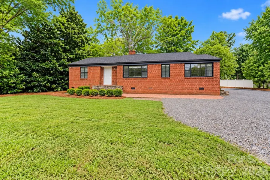 8911 Mt Holly-huntersville Road, Huntersville, NC 28078 - #2