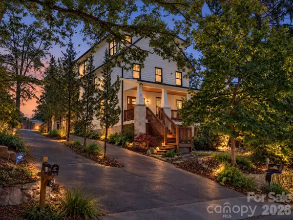 92 Rumbough Place, Asheville, NC 28806