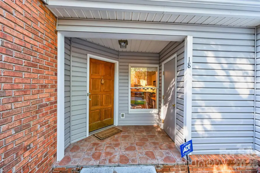 18 8th Avenue Nw #18, Hickory, NC 28601 - #3