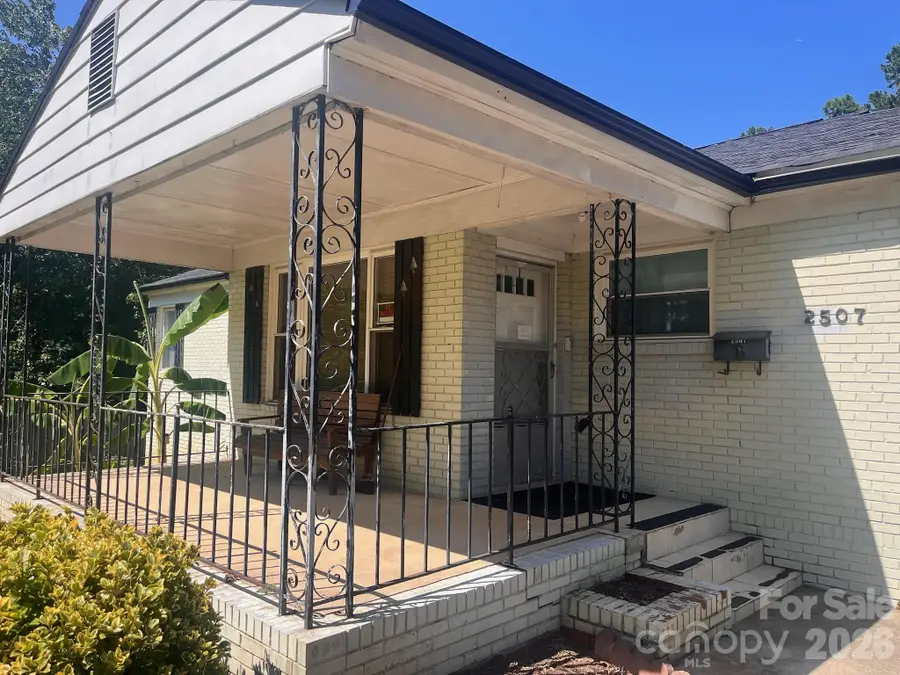 2507 Elkwood Circle, Charlotte, NC 28205 - #3
