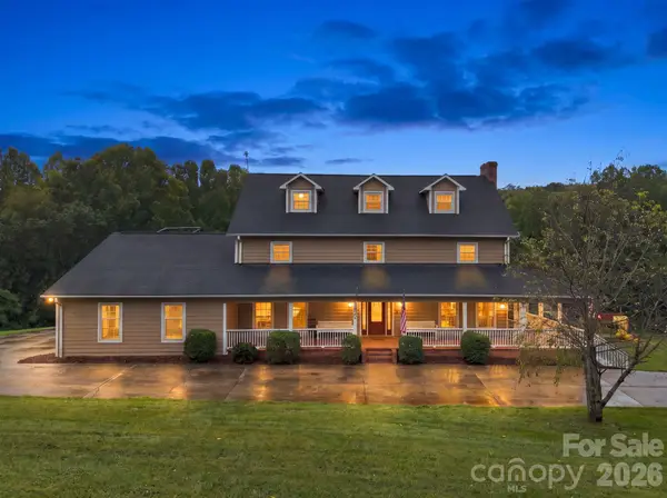 1345 Shirebourn None, Hickory, NC 28602