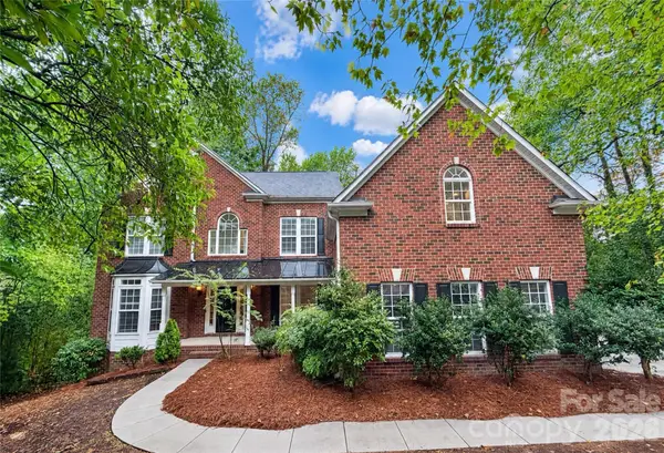 2420 Runnymede Lane, Charlotte, NC 28209