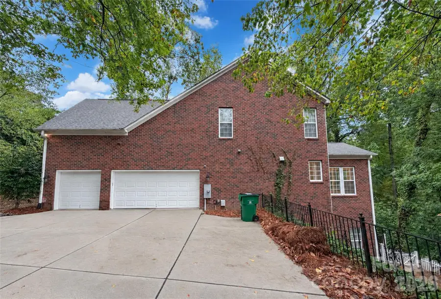 2420 Runnymede Lane, Charlotte, NC 28209 - #2