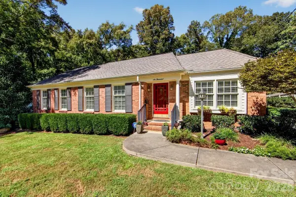 6000 Colchester Place, Charlotte, NC 28210
