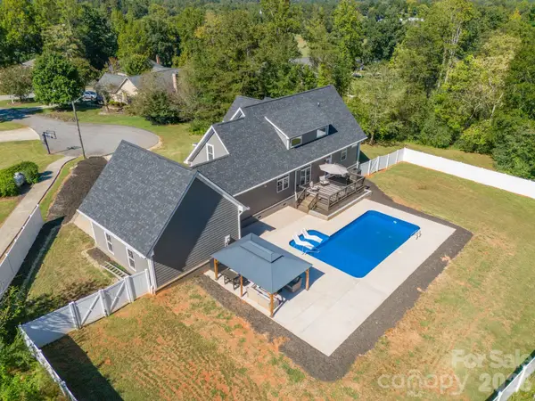 6 Leisure Circle, Granite Falls, NC 28630