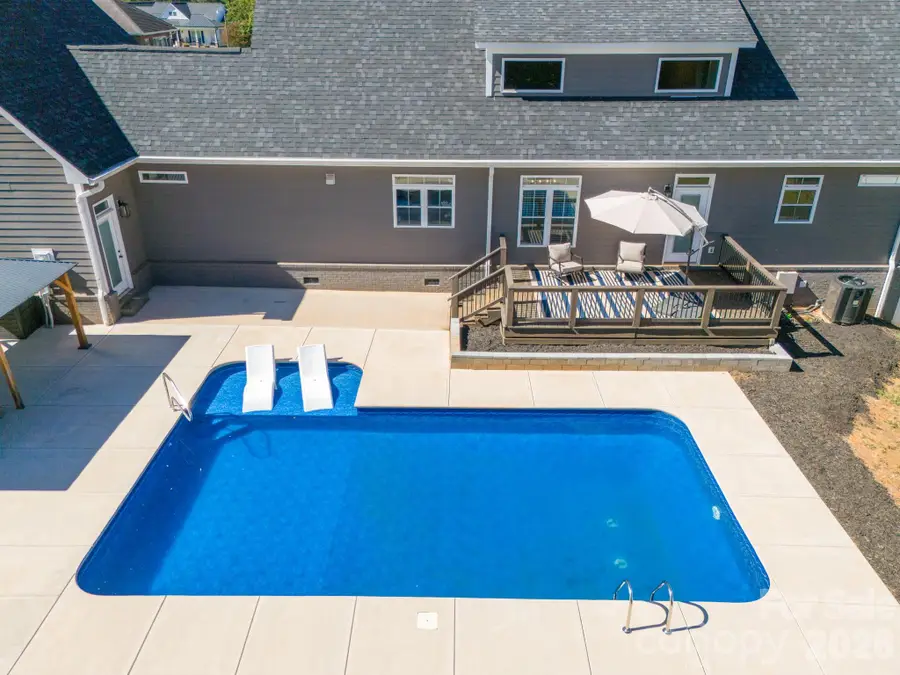 6 Leisure Circle, Granite Falls, NC 28630 - #3