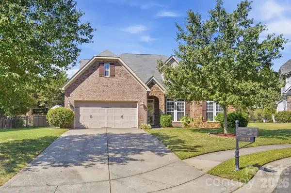 10110 Loch Lomond Drive, Charlotte, NC 28278