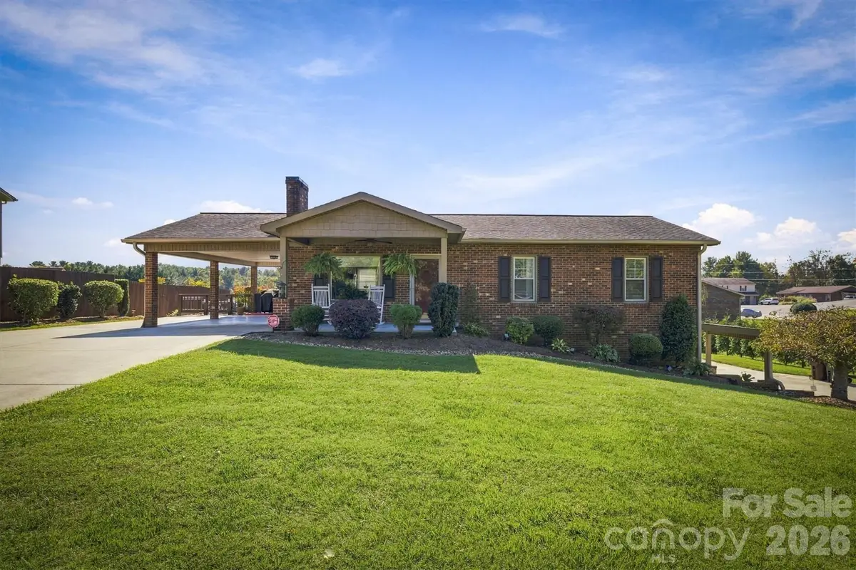 343 Spruce Avenue, Hudson, NC 28638 - #1